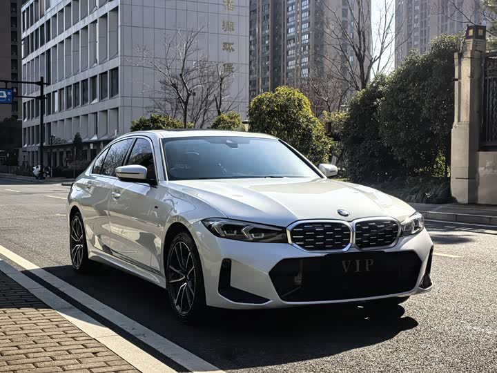 Фото 3 - BMW 3 Series