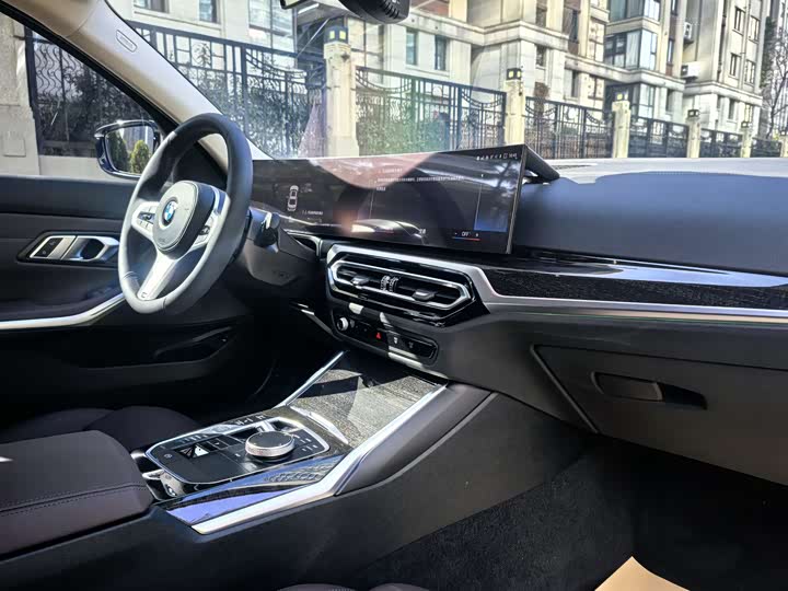 Фото 9 - BMW 3 Series