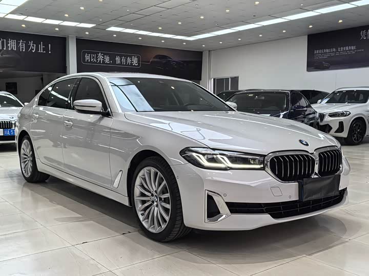 Фото 3 - BMW 5 Series