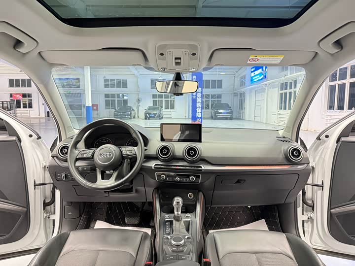 Фото 9 - Audi Q2L