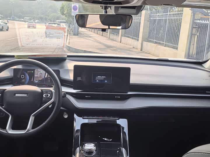 Фото 8 - Haval H6