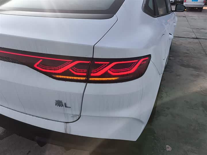 Фото 8 - BYD Qin L