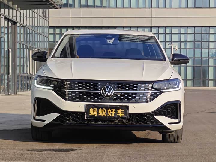 Фото 2 - Volkswagen Lavida