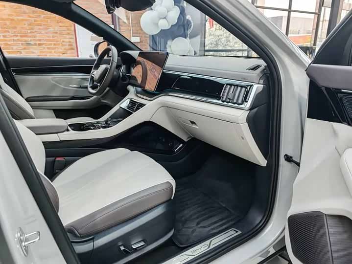 Фото 8 - BYD Song Plus Hybrid/EV