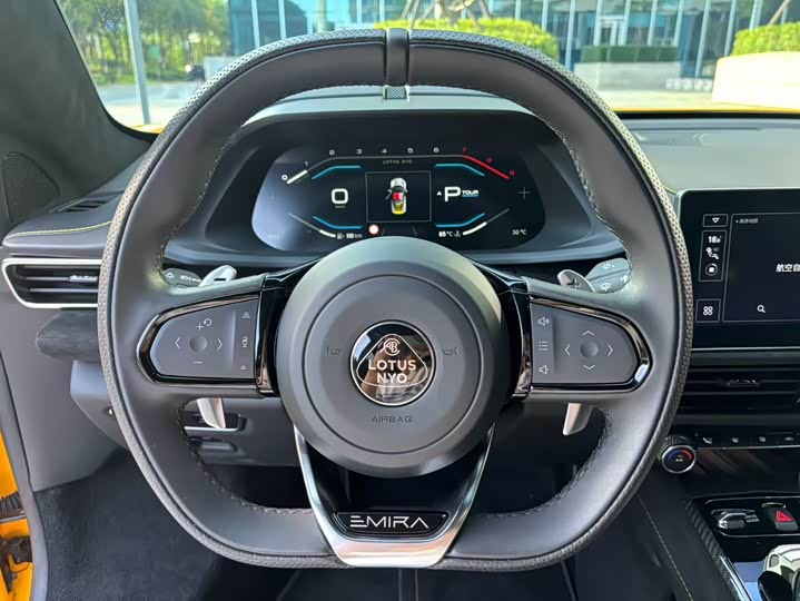 Фото 7 - Lotus Emira