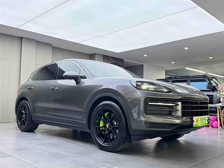 Фото 3 - Porsche Cayenne Hybrid