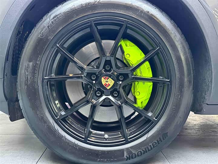 Фото 8 - Porsche Cayenne Hybrid