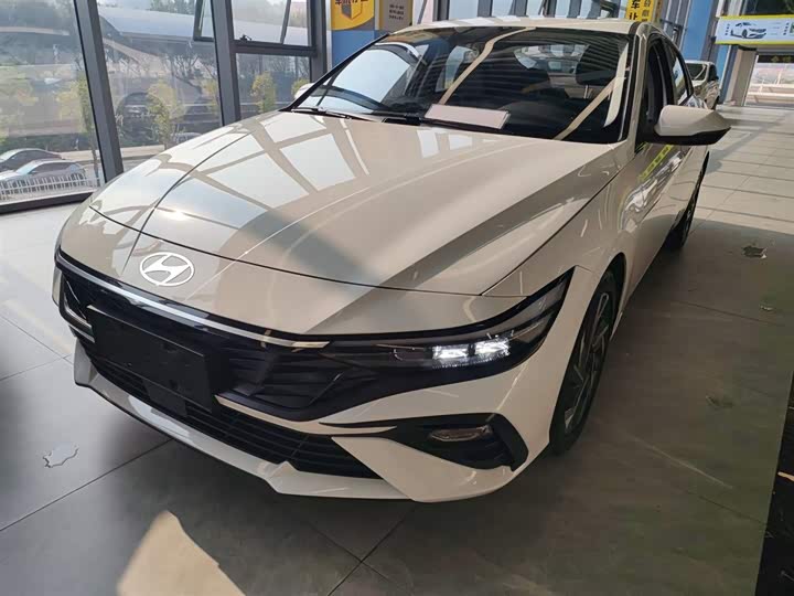 Фото 1 - Hyundai Elantra N line