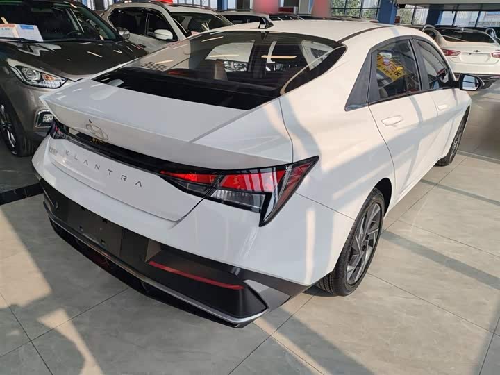 Фото 7 - Hyundai Elantra N line