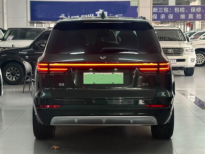 Фото 5 - LiXiang One