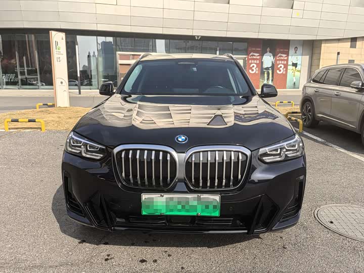 Фото 2 - BMW iX3