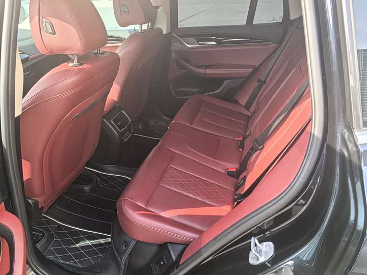 Фото 6 - BMW iX3