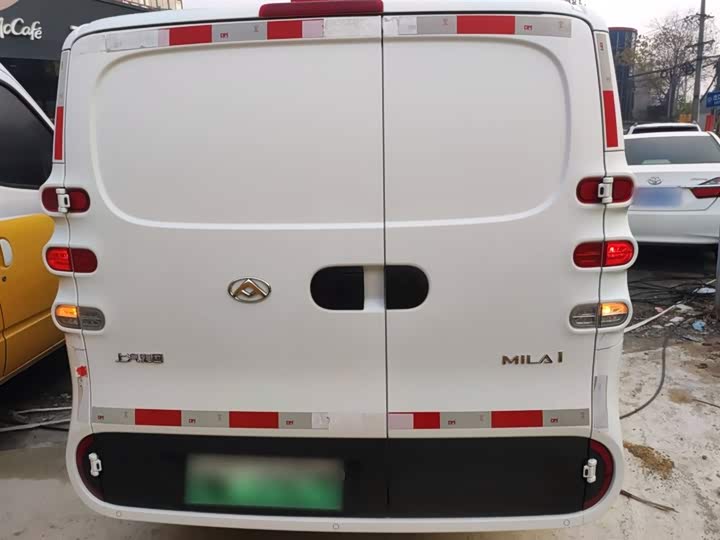 Фото 6 - Maxus Dana V1