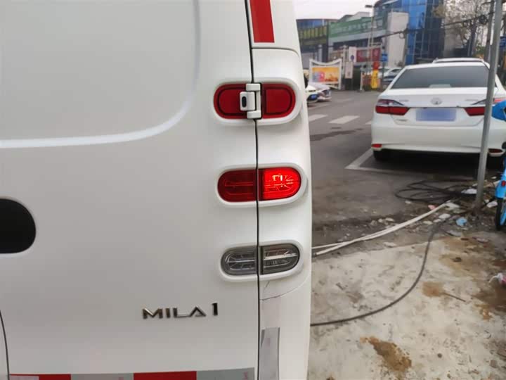 Фото 8 - Maxus Dana V1