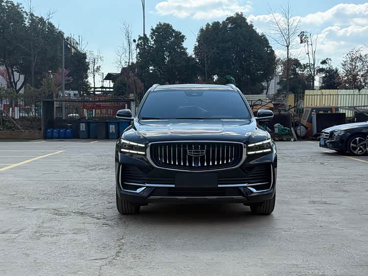 Фото 2 - Geely Monjaro