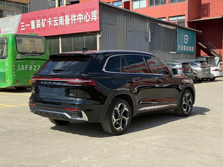 Фото 7 - Geely Monjaro