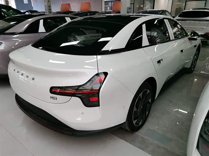 Фото 7 - XPeng Mona M03