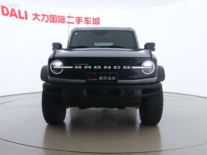 Фото 2 - Ford Bronco