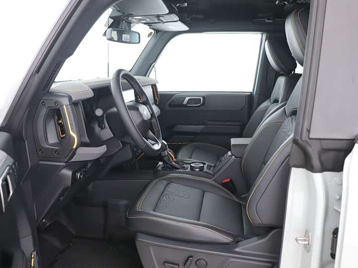 Фото 4 - Ford Bronco