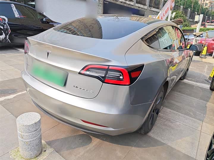 Фото 7 - Tesla Model 3