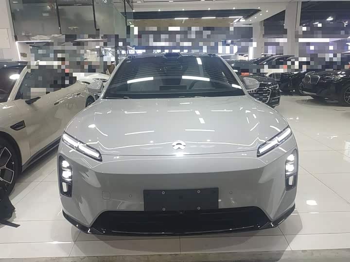 Фото 3 - Nio ET5T