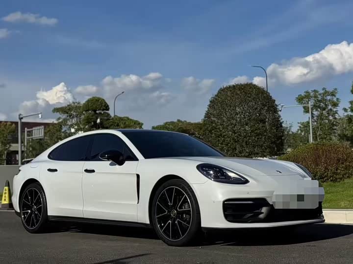 Фото 4 - Porsche Panamera
