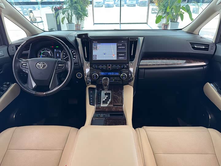 Фото 7 - Toyota Alphard