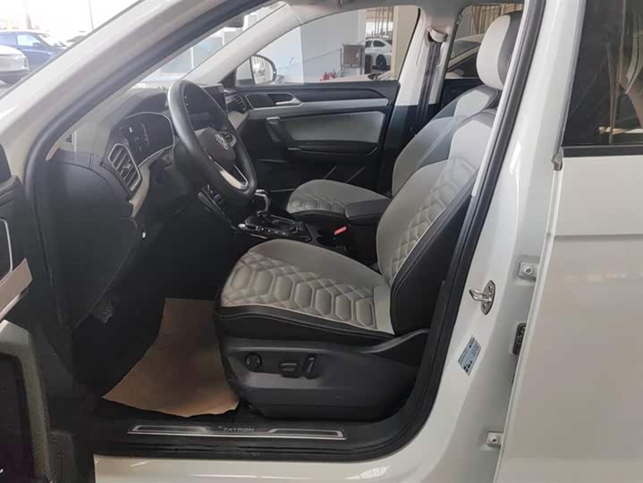 Фото 9 - Volkswagen Tayron