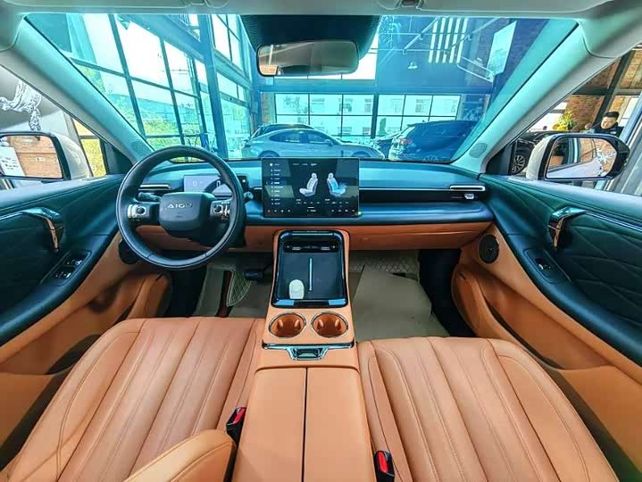 Фото 8 - GAC Aion V