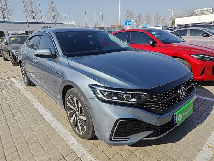 Фото 4 - Volkswagen Passat