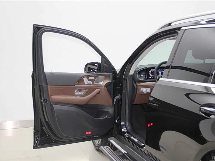 Фото 6 - Mercedes-Benz GLE-Class