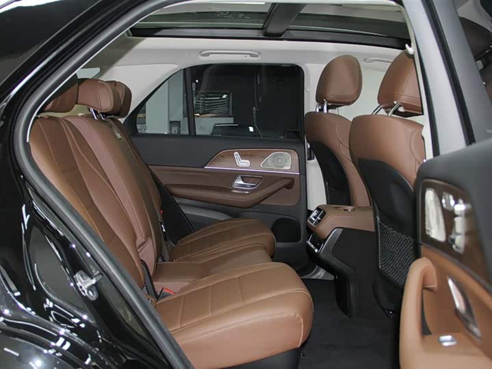 Фото 9 - Mercedes-Benz GLE-Class