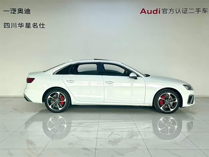 Фото 3 - Audi A4L