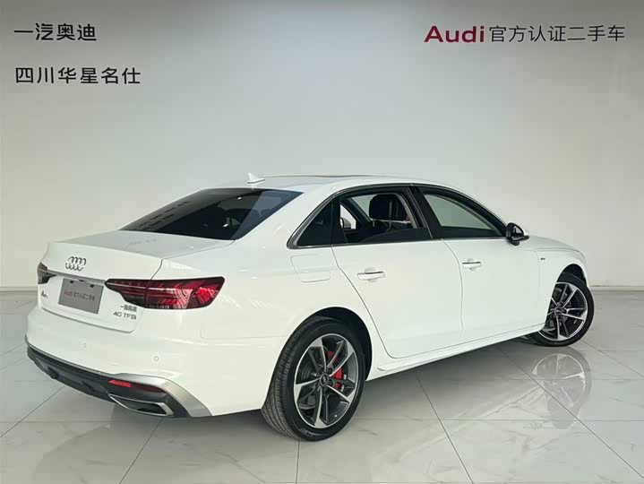 Фото 4 - Audi A4L