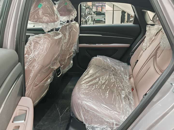 Фото 7 - XPeng Mona M03