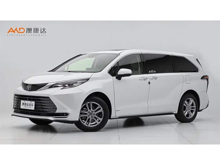 Фото 1 - Toyota Sienna