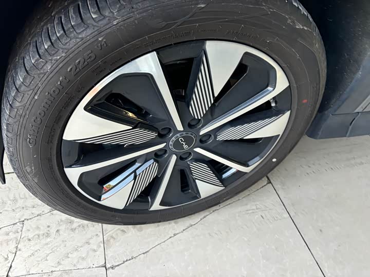 Фото 3 - BYD Song Plus Hybrid/EV