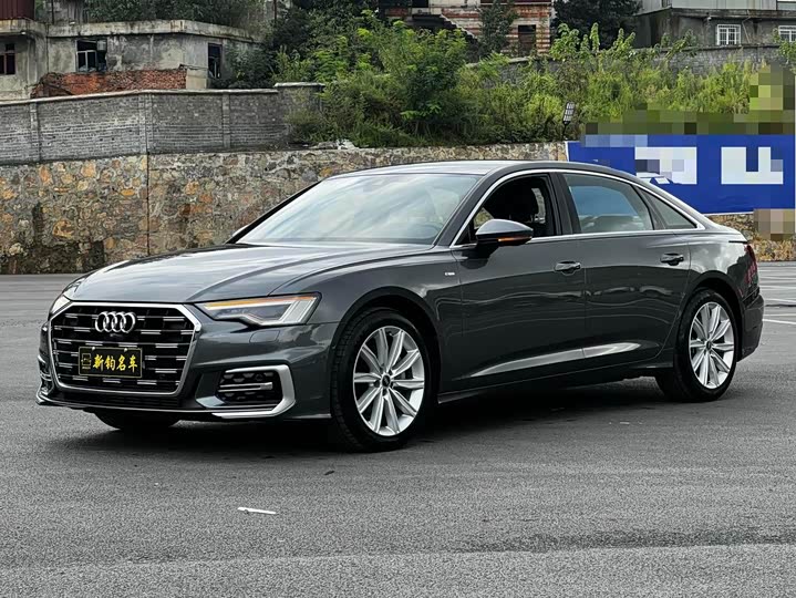 Фото 2 - Audi A6L