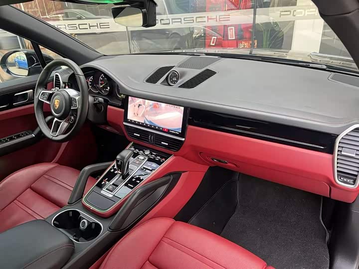 Фото 7 - Porsche Cayenne Hybrid