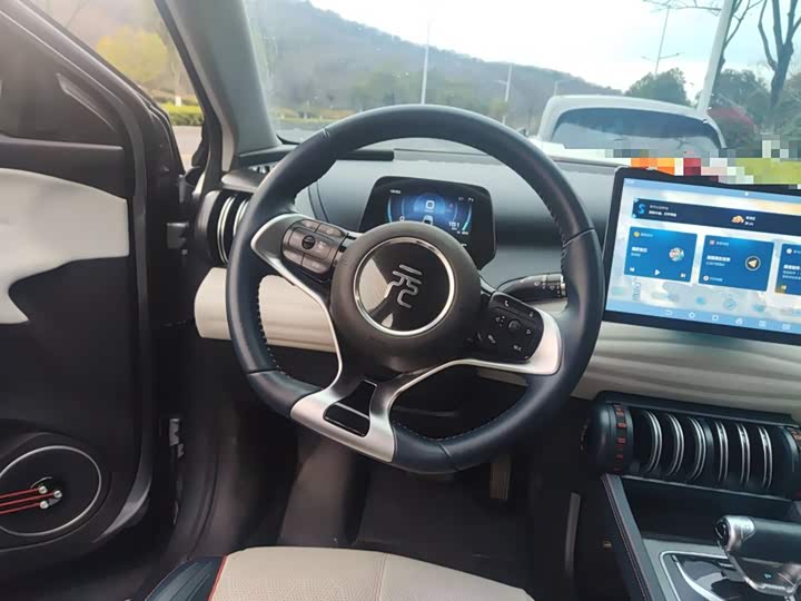 Фото 3 - BYD Yuan Plus