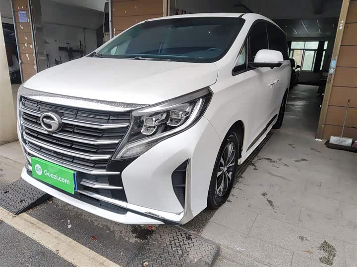 Фото 1 - GAC Trumpchi M8