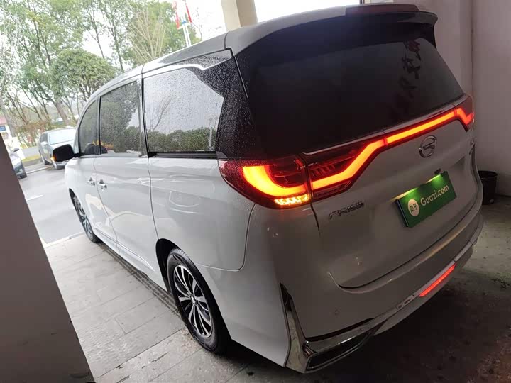 Фото 5 - GAC Trumpchi M8