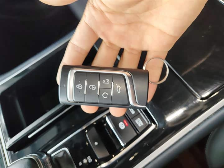 Фото 9 - GAC Trumpchi M8