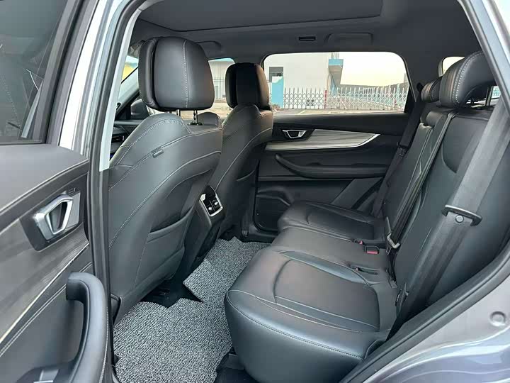 Фото 7 - Chery Tiggo 8