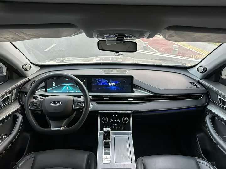 Фото 8 - Chery Tiggo 8