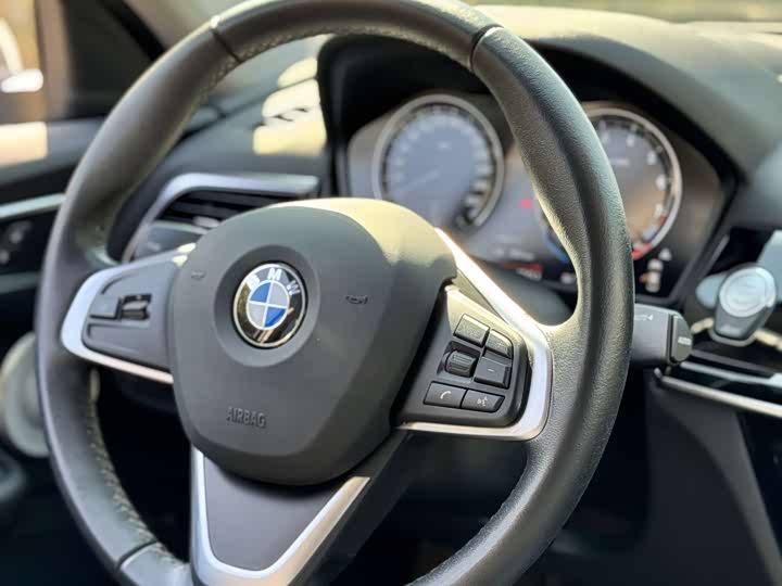 Фото 7 - BMW 1 Series