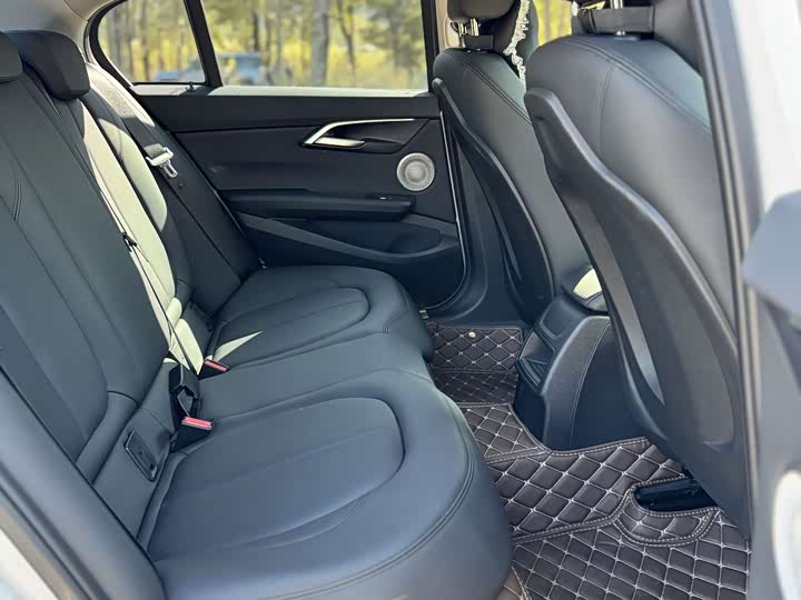 Фото 8 - BMW 1 Series