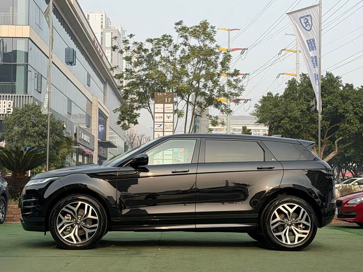 Фото 3 - Land Rover Range Rover Evoque L