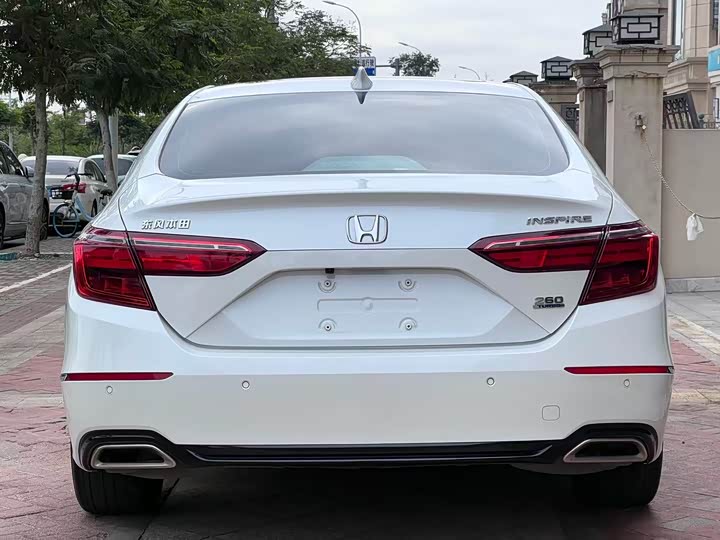 Фото 8 - Honda Inspire