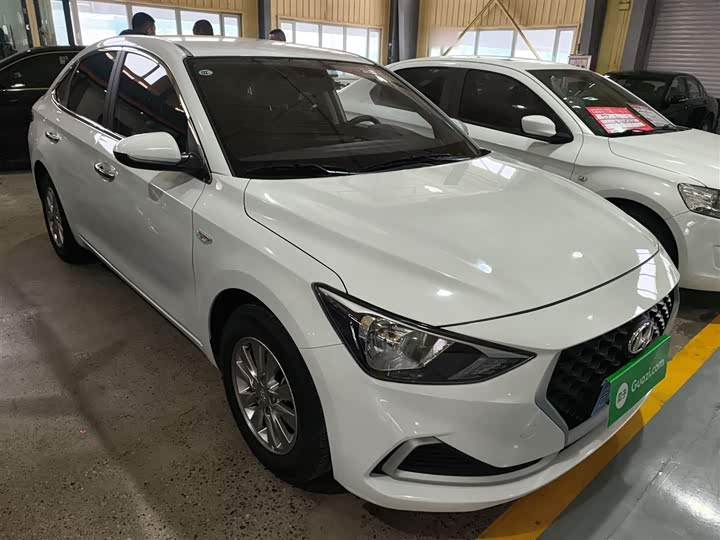 Фото 4 - Hyundai Celesta